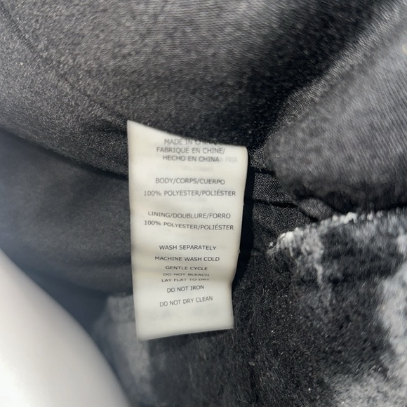 PLUSH ZIP UP - Picture 5 of 8